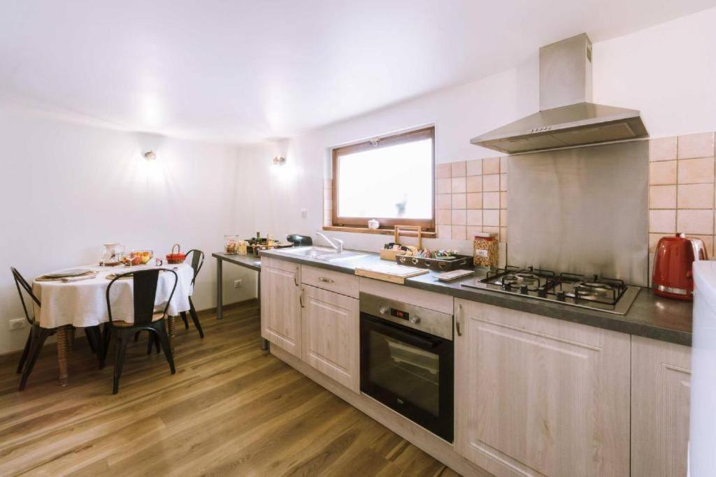 La Petite Maison Bonvillard ภายนอก รูปภาพ